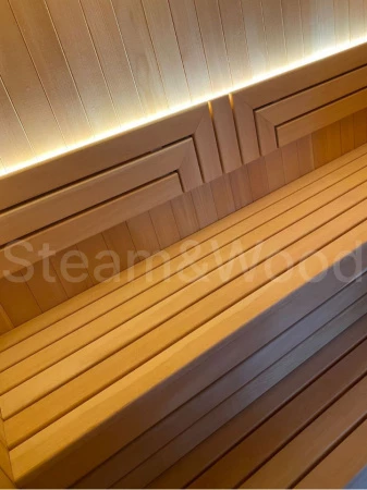 Четырехместная угловая финская сауна Comfort из кедра